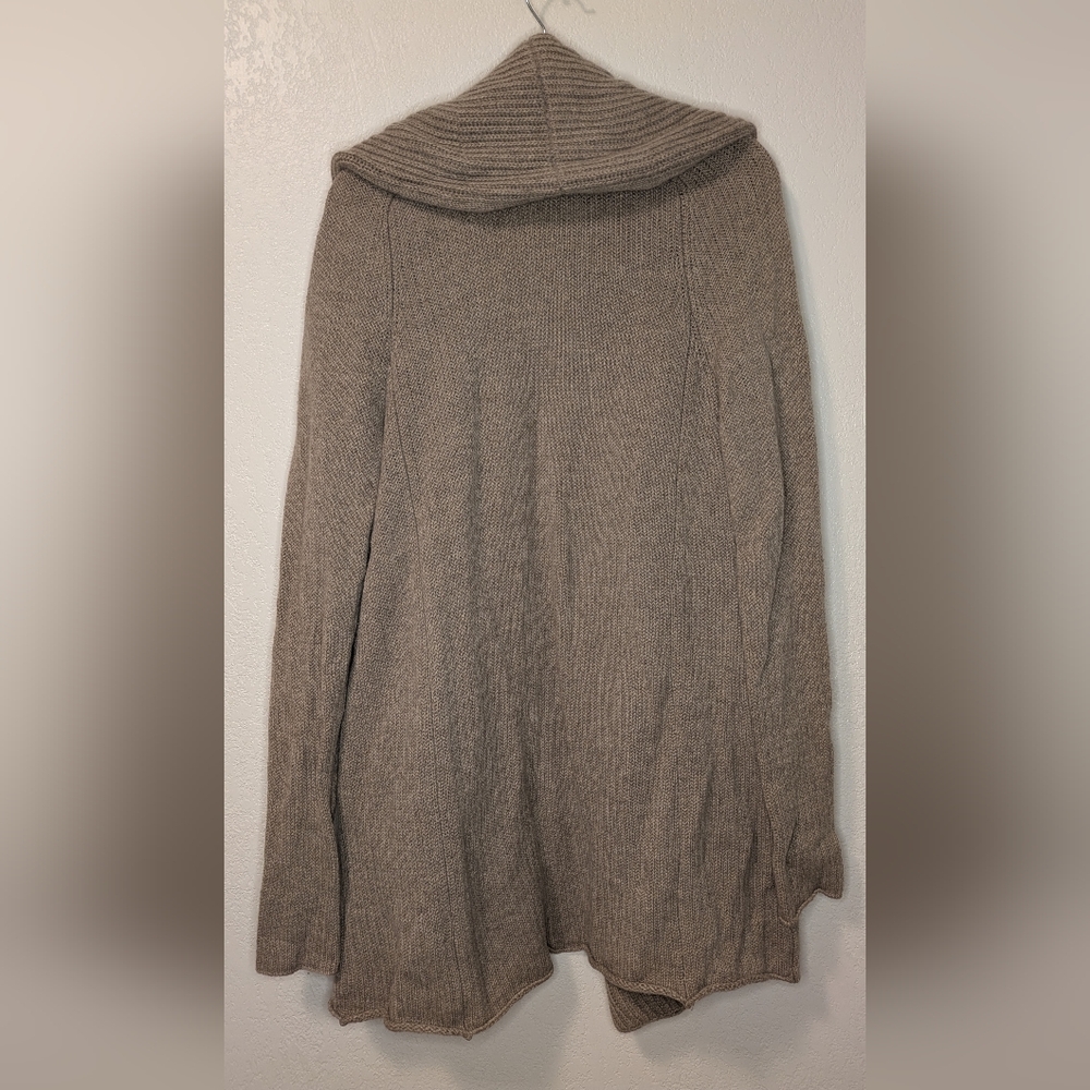 VINCE Wool/Yak Blend Sweater - Picture 3 of 9